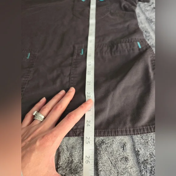Dark Grey Med Couture V-Neck Scrub Top Women's Size Small - Picture 4 of 4
